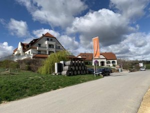 Klicken Sie hier, um das große Bild anzusehen: Golf Poysdorf; Bildquelle: www.golf-treff.at