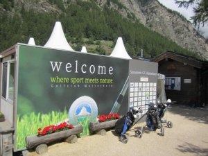 Klicken Sie hier, um das große Bild anzusehen: Golfclub Matterhorn Zermatt; Bildquelle: www.golf-treff.at