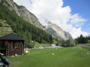 Klicken Sie hier, um das große Bild anzusehen: Golfclub Matterhorn Zermatt; Bildquelle: www.golf-treff.at