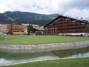 Klicken Sie hier, um das große Bild anzusehen: Golfclub Crans-sur-Sierre; Bildquelle: www.golf-treff.at
