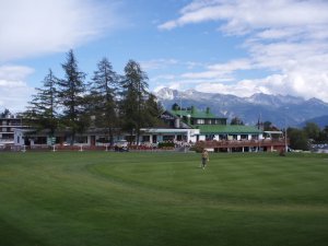 Klicken Sie hier, um das große Bild anzusehen: Golfclub Crans-sur-Sierre; Bildquelle: www.golf-treff.at