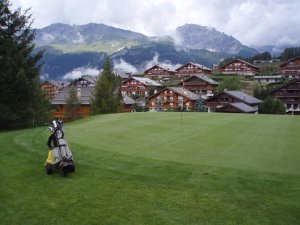 Klicken Sie hier, um das große Bild anzusehen: Golfclub Crans-sur-Sierre; Bildquelle: www.golf-treff.at