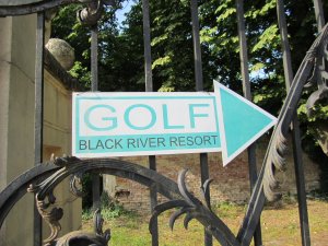 Klicken Sie hier, um das große Bild anzusehen: Black River Golf; Bildquelle: www.golf-treff.at