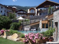 Klicken Sie hier, um das große Bild anzusehen: Hotel Taubers Unterwirt in Feldthurns, Südtirol; Bildquelle: www.golf-treff.at