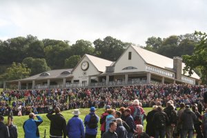 Klicken Sie hier, um das große Bild anzusehen: Ryder Cup 2010 Wales, Celtic Manor Resort, 2010 Clubhaus